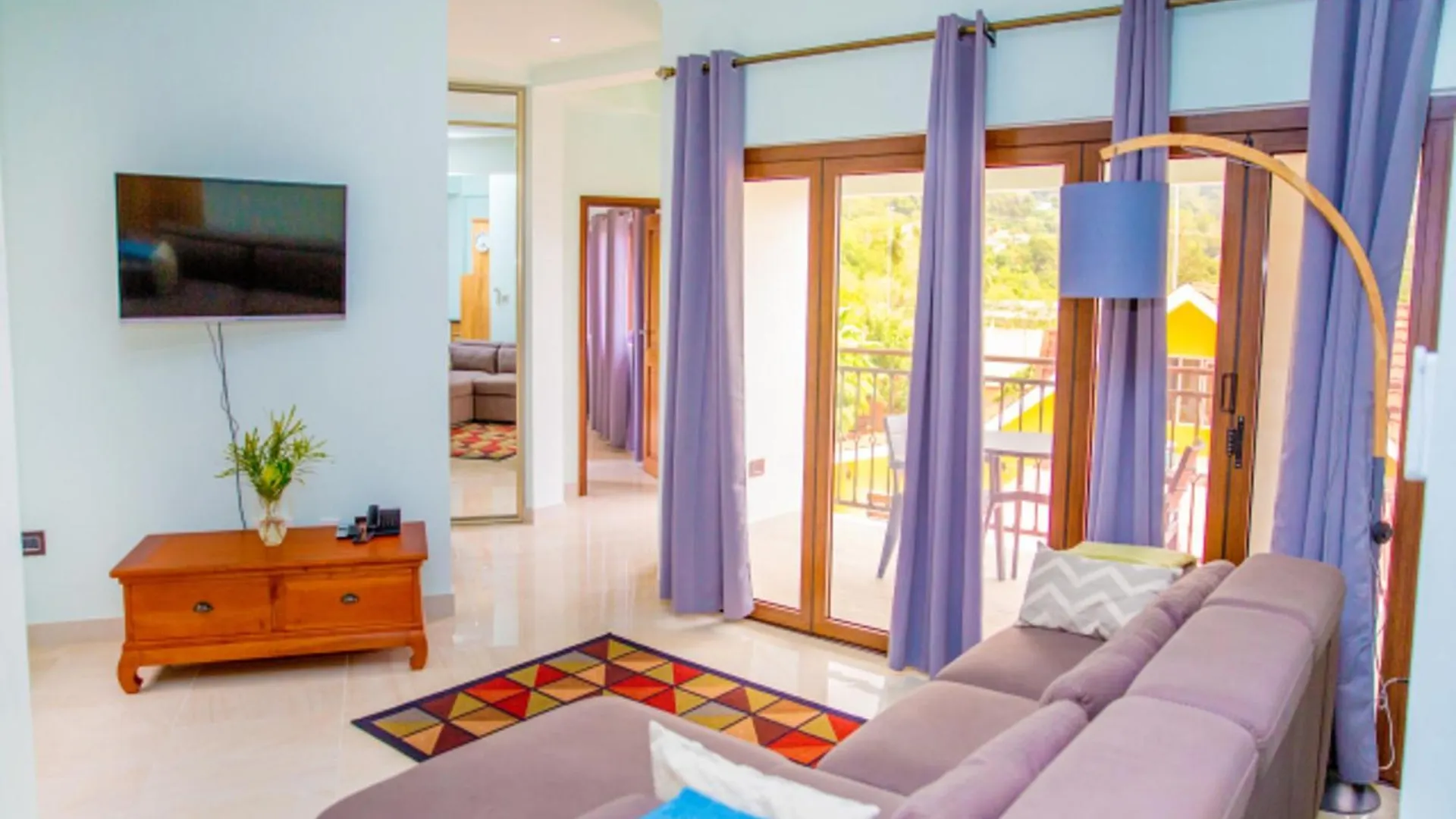 Charming Apartment With Mountain View Au Cap 70 M² Anse aux Pins