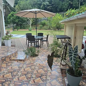 3* Гостевой дом Loversnest Self Catering